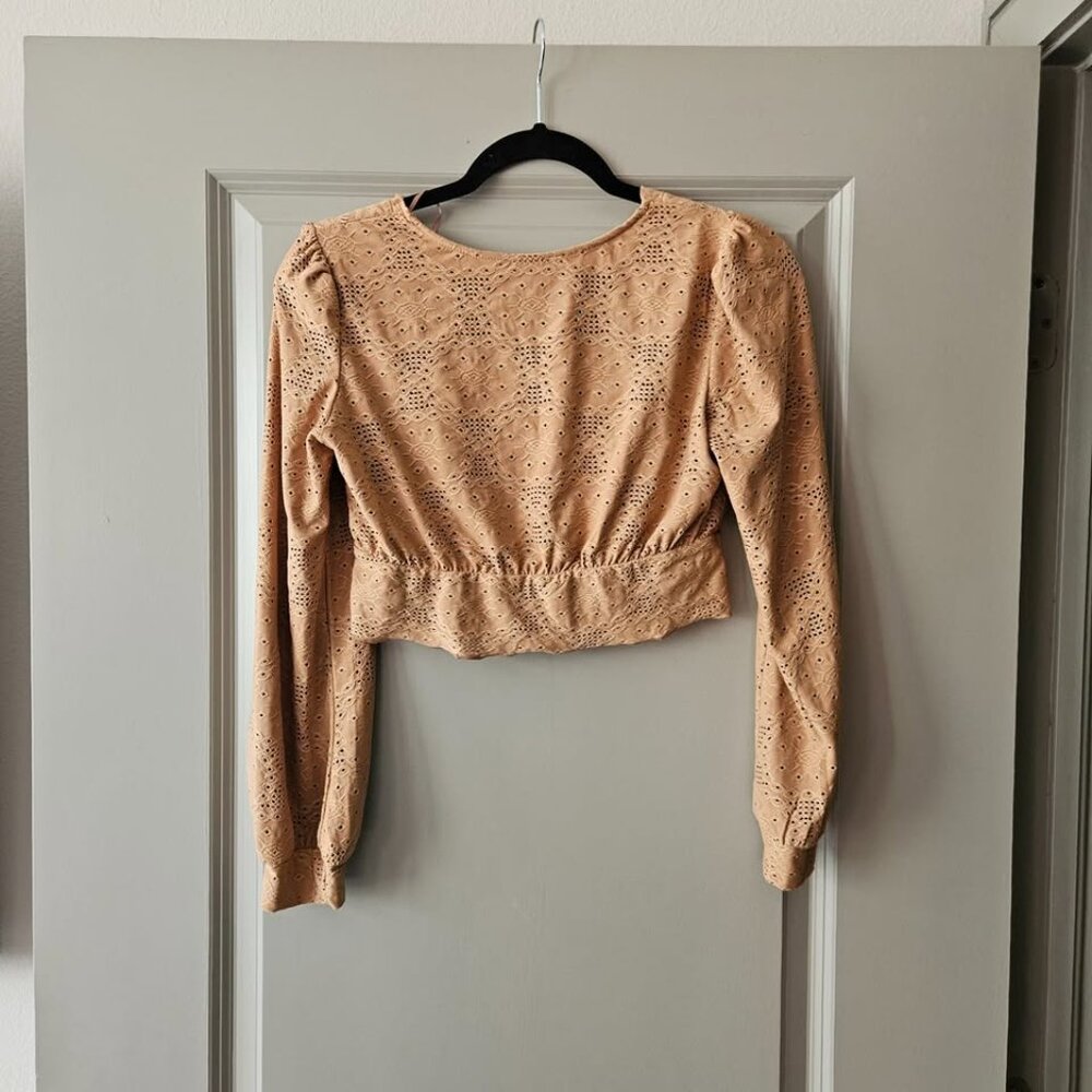 Urban Romantics Patterned Bell Sleeve Peplum Blou… - image 3